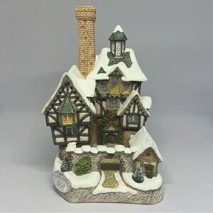 David Winter Cottages The Scrooge Family Home Vintage Christmas Collection 1994